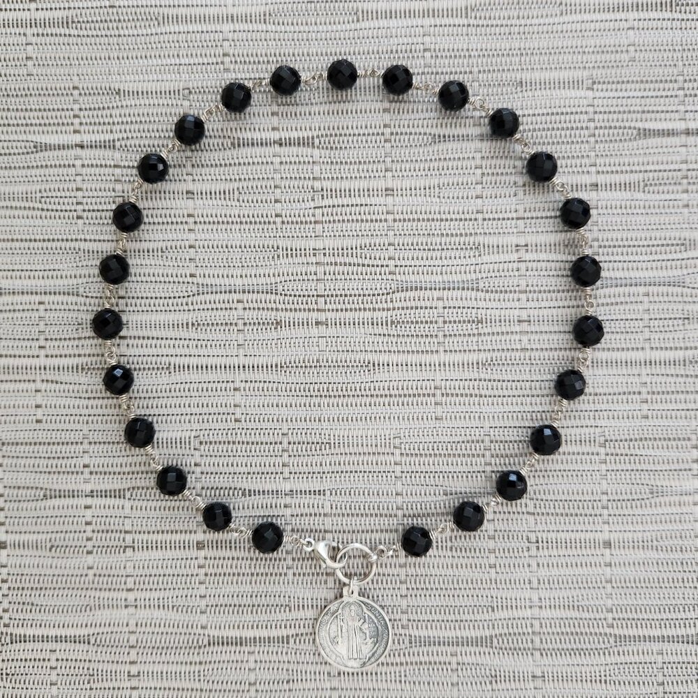 BLK ONYX BEADED CHOKER NECKLACE WITH STERLING SILVER ST.BENEDICT. PENDANT
